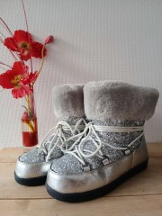 Boots fourrées pailletées